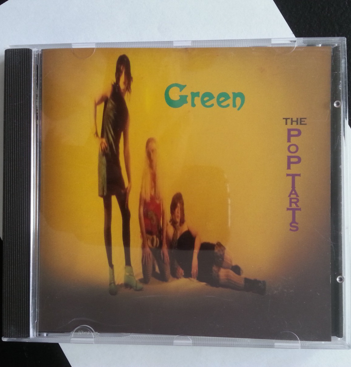 CD : Green – The Pop Tarts 1992 Futurist Records – Disc is in Mint Condition