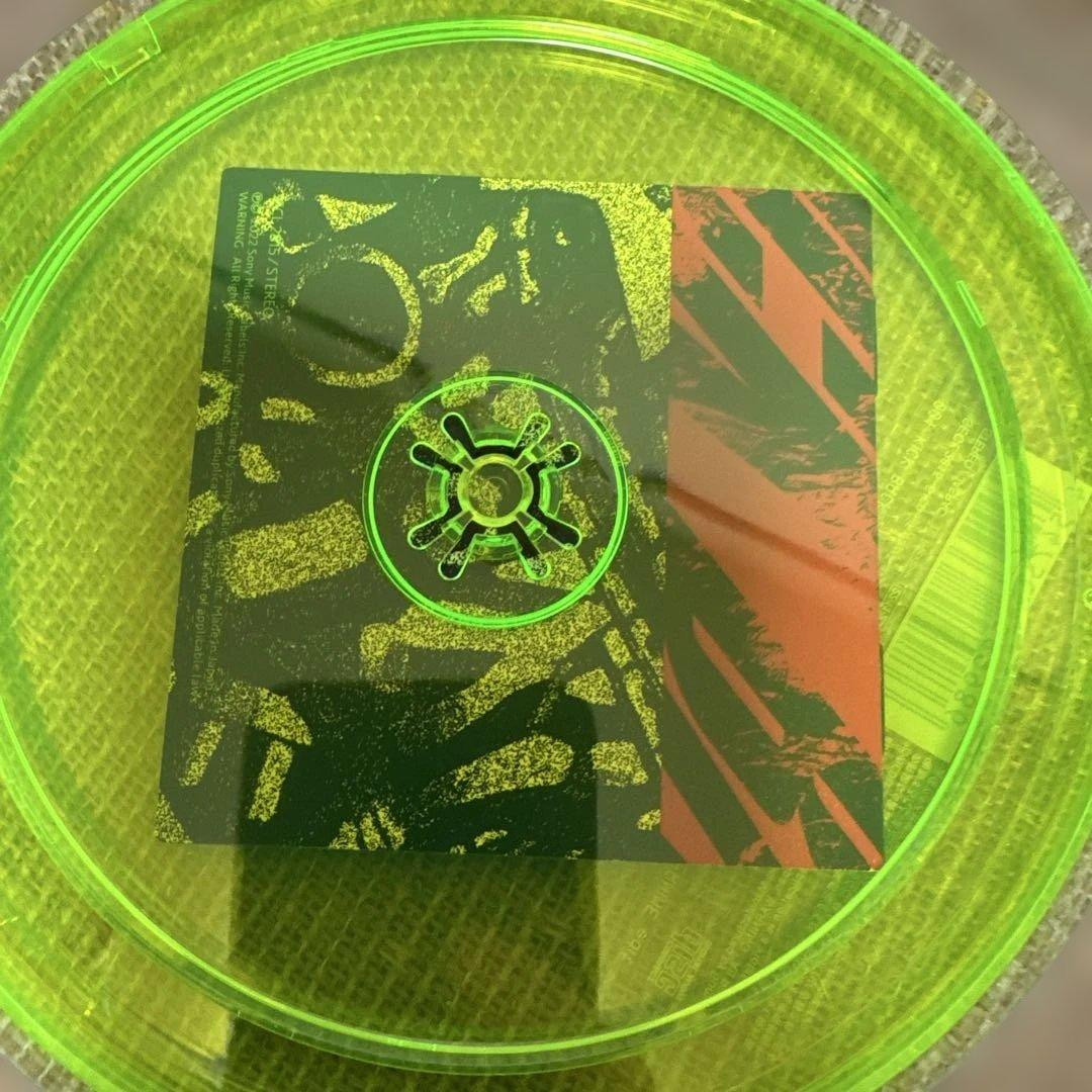 Kenshi Yonezu KICK BACK (Chainsaw Edition) CD + Chainsaw Necklace From Japan