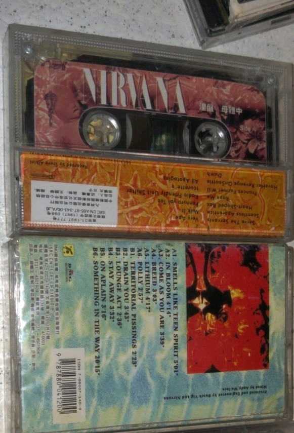 Nirvana Autograph And Discography. CDs And Cassettes Promo Copy Hormoaning