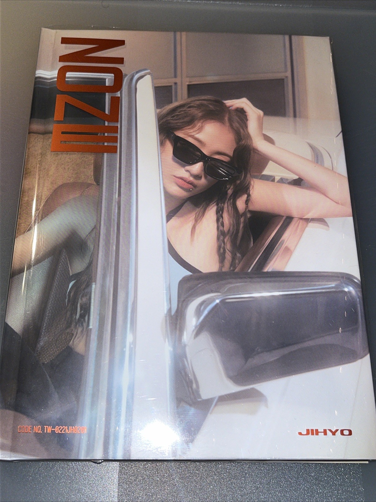JIHYO (TWICE) ZONE (1ST MINI ALBUM) CD Limited Photo Book (Z Version )