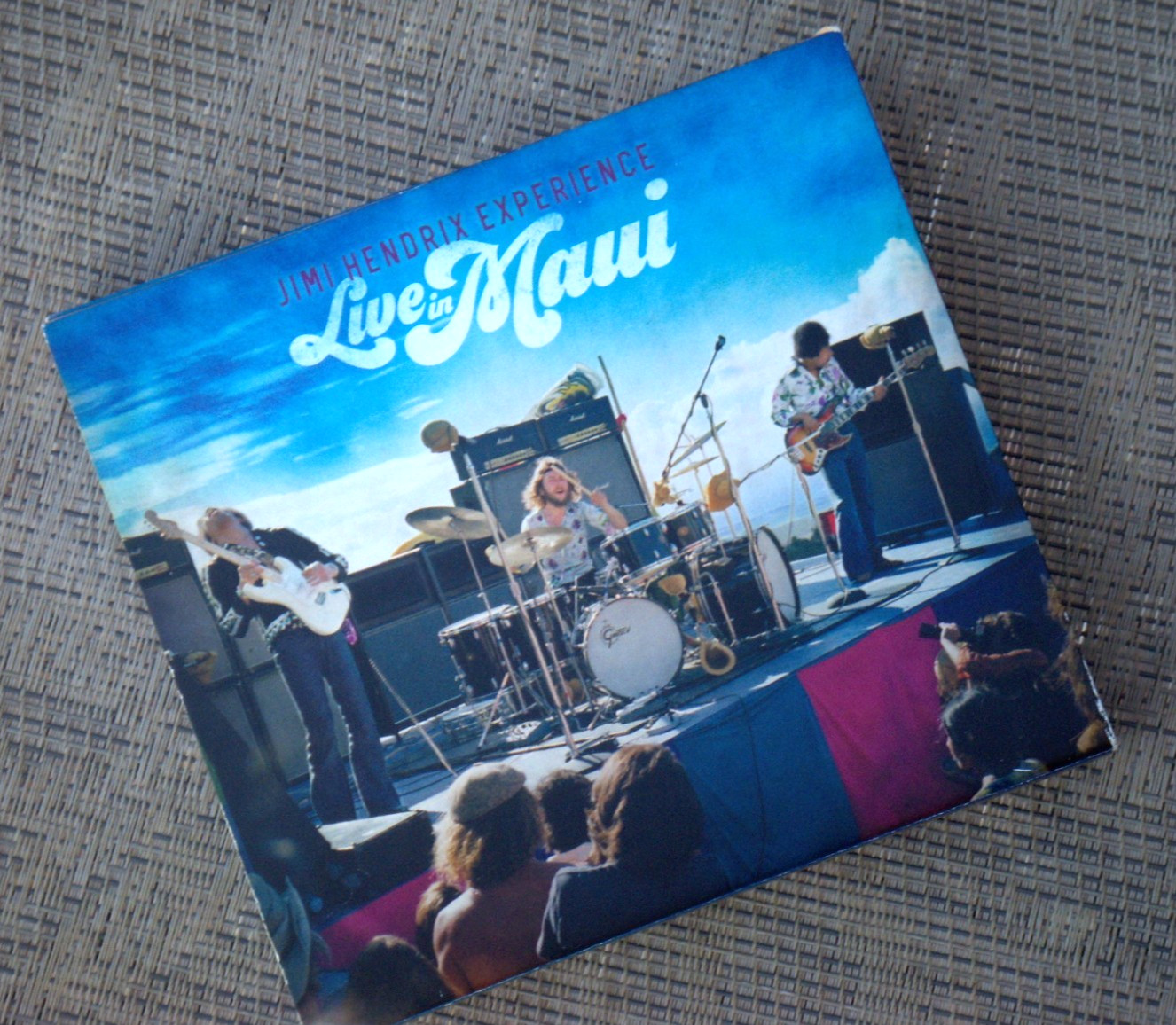 JIMI HENDRIX – LIVE IN MAUI CD BOX SET 2CD SET + BLU-RAY DIGIPAK