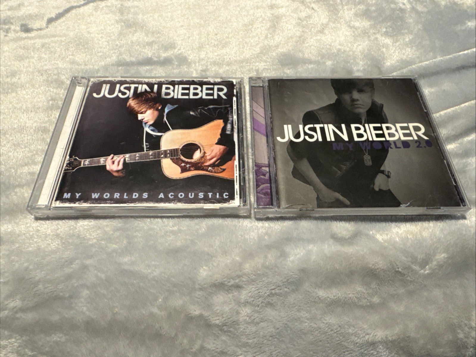Justin Bieber Lot of 2 CDs – My World Acoustic & My World 2.0 – Fast Ship