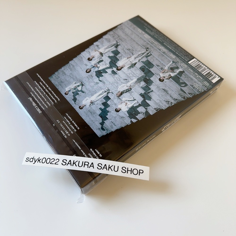 Stray Kids GIANT Limited Edition Type A CD+Blu-ray Japan 2nd Album ESCL-6024