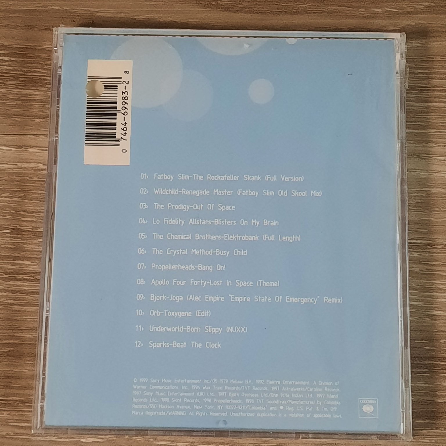 Various Artists – Y2K Beat The Clock CD 1999 Electronic Dance Columbia