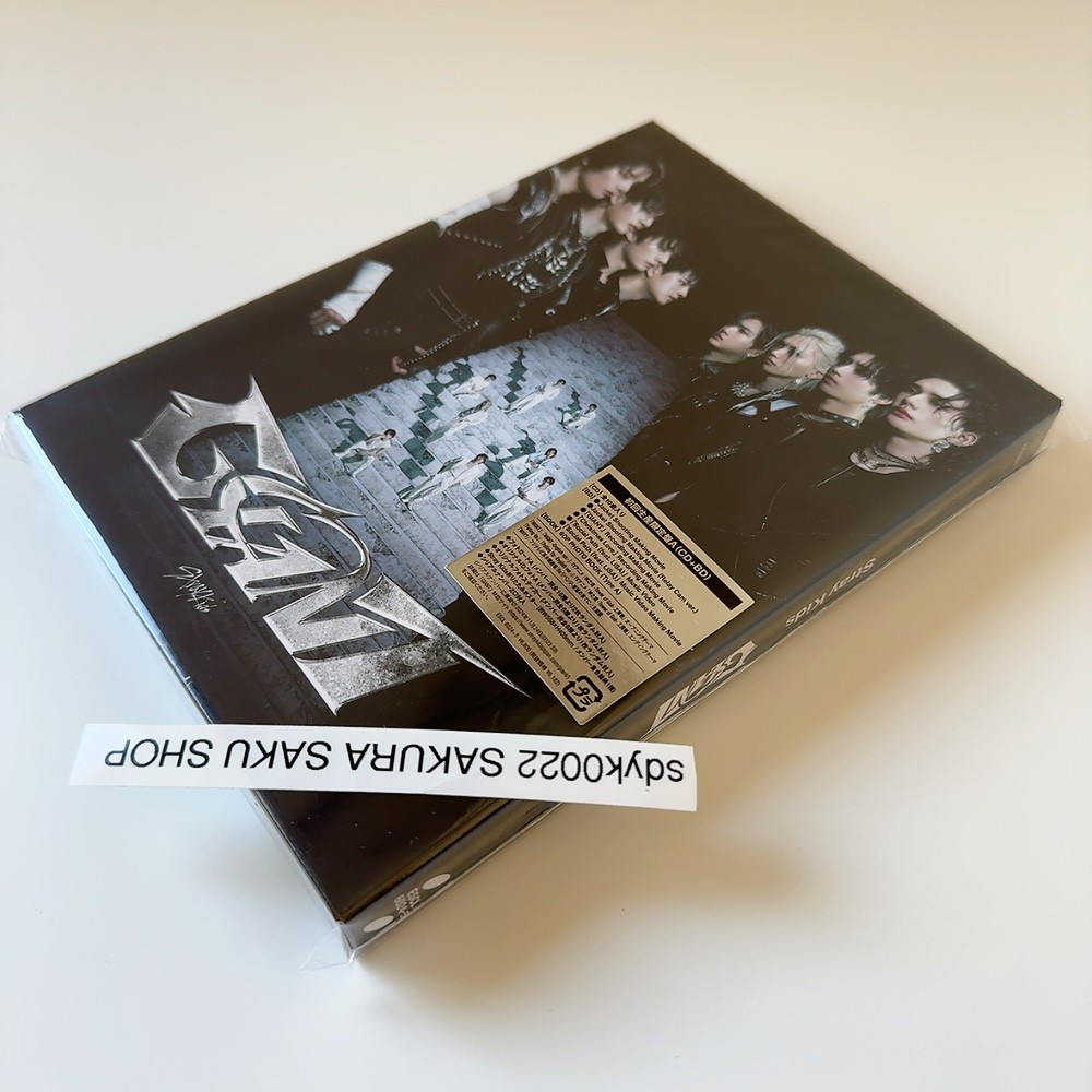 Stray Kids GIANT Limited Edition Type A CD+Blu-ray Japan 2nd Album ESCL-6024