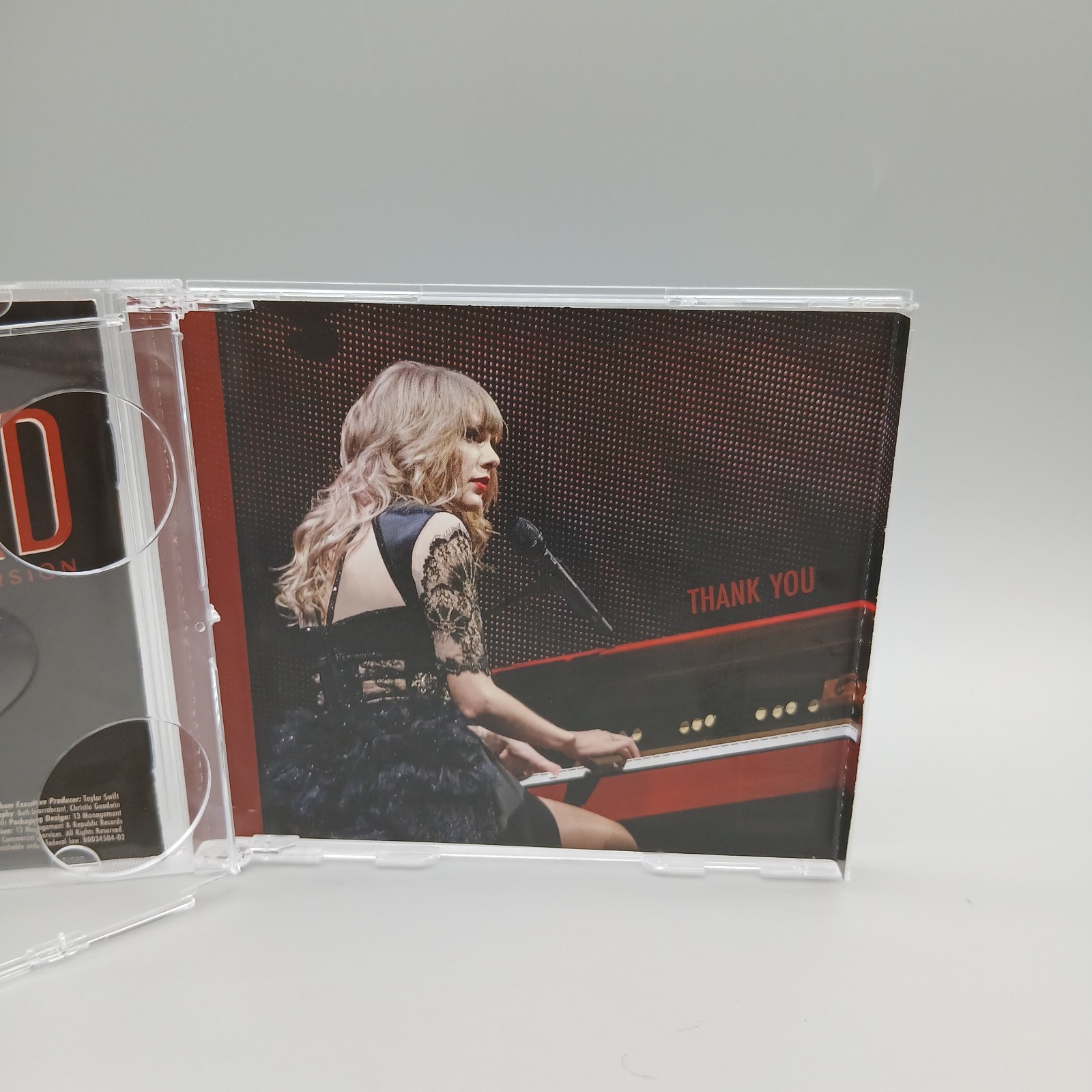 Taylor Swift Red Taylor’s Version Signed 2CD Autographed Booklet 2021