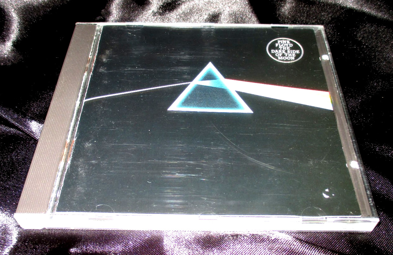 Pink Floyd – The Dark Side Of The Moon/ 1984 JAPAN CD/ Harvest – CDP 7 46001 2
