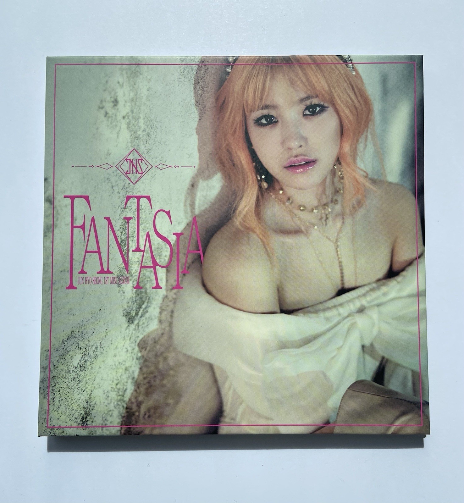 Jun Hyo Seong 1st Mini Album – FANTASIA CD Photobook & Photocards