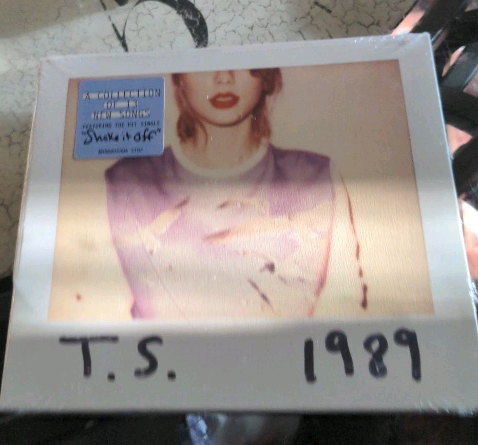 Taylor Swift – 1989 CD 2014 Pop Shake It Off Big Machine Records Sealed