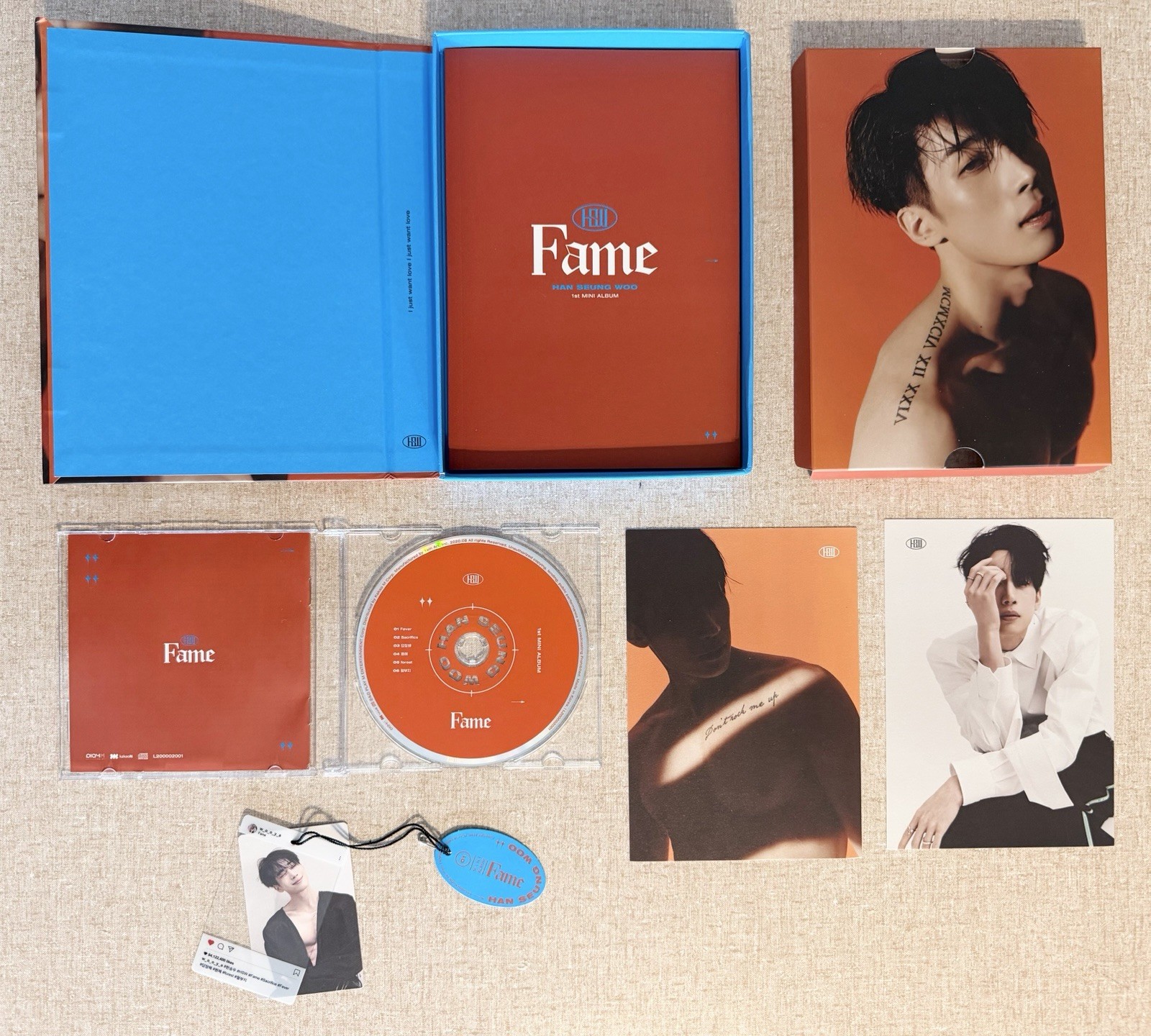 K-POP Lot: 10 Albums CDs/Posters/Cards & Photo Card Album-NCT,ATEEZ,Stray Kids,+