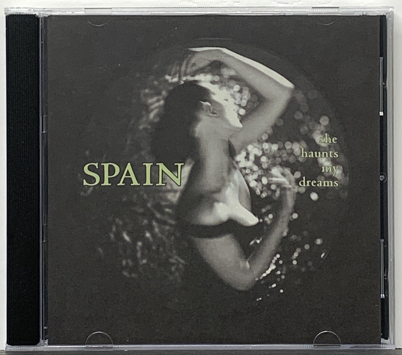 Spain • She Haunts My Dreams Cd 1999 Restless Records 10 Tracks