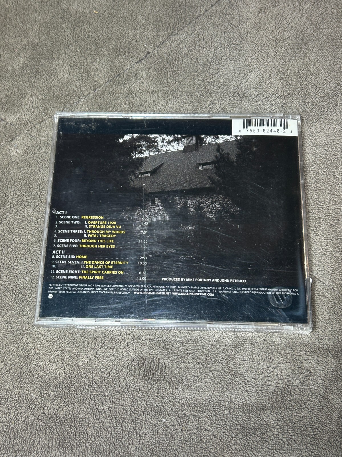 Dream Theater – Scenes from a Memory – Elektra – VG – Flat $5.00 Shipping