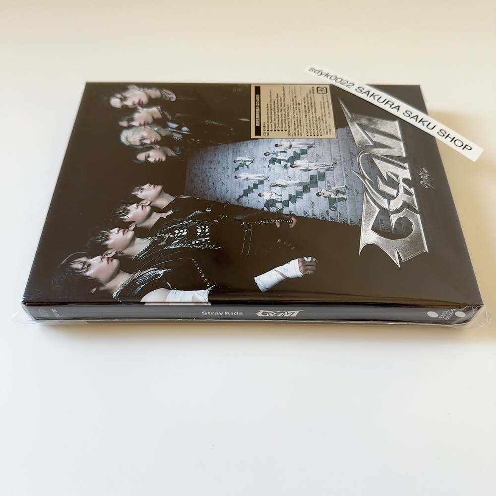 Stray Kids GIANT Limited Edition Type A CD+Blu-ray Japan 2nd Album ESCL-6024