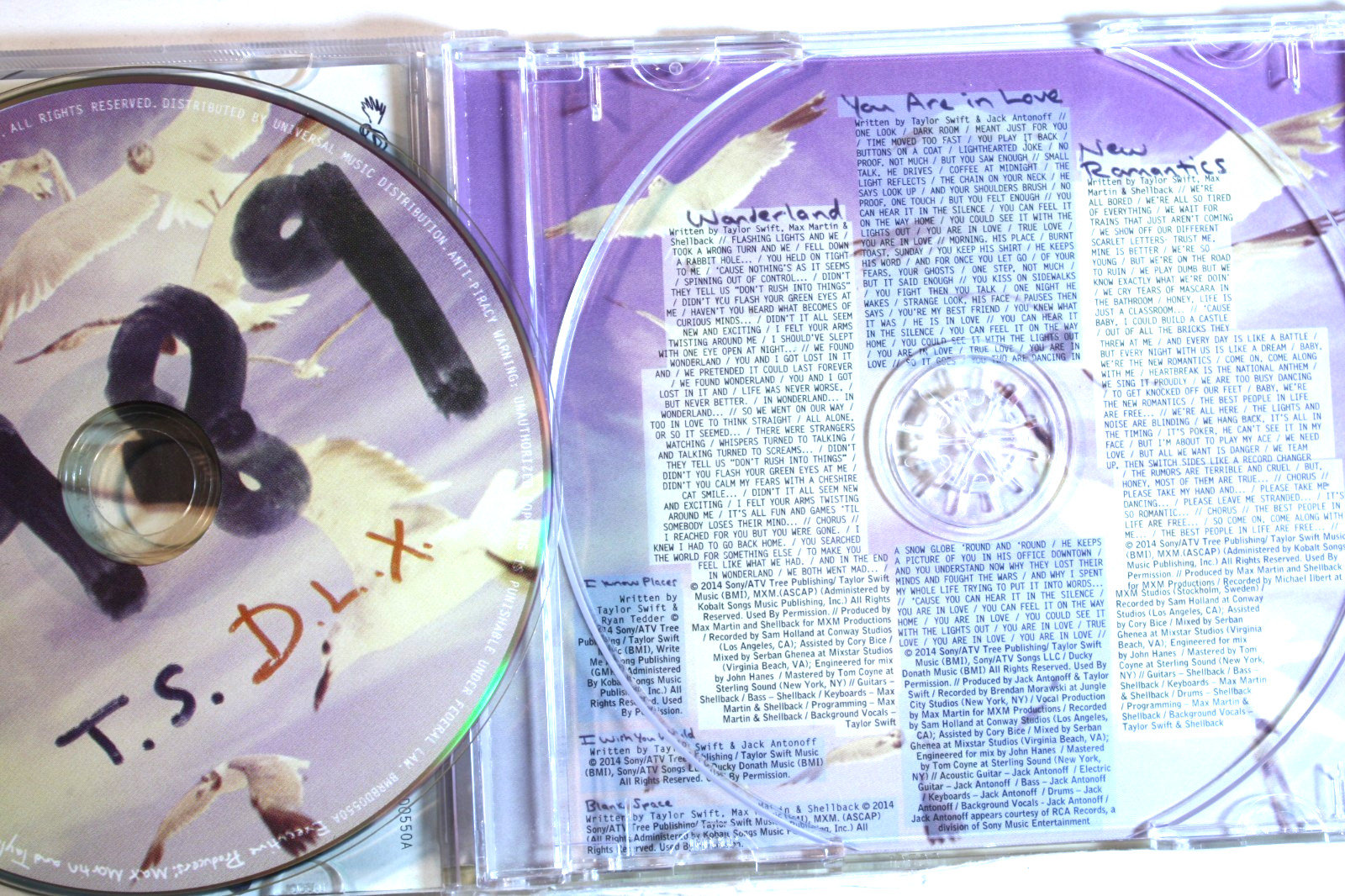 TAYLOR SWIFT “D.L.X.” 1989 – (CD w/Slipcover) G+ Cond Ships Free