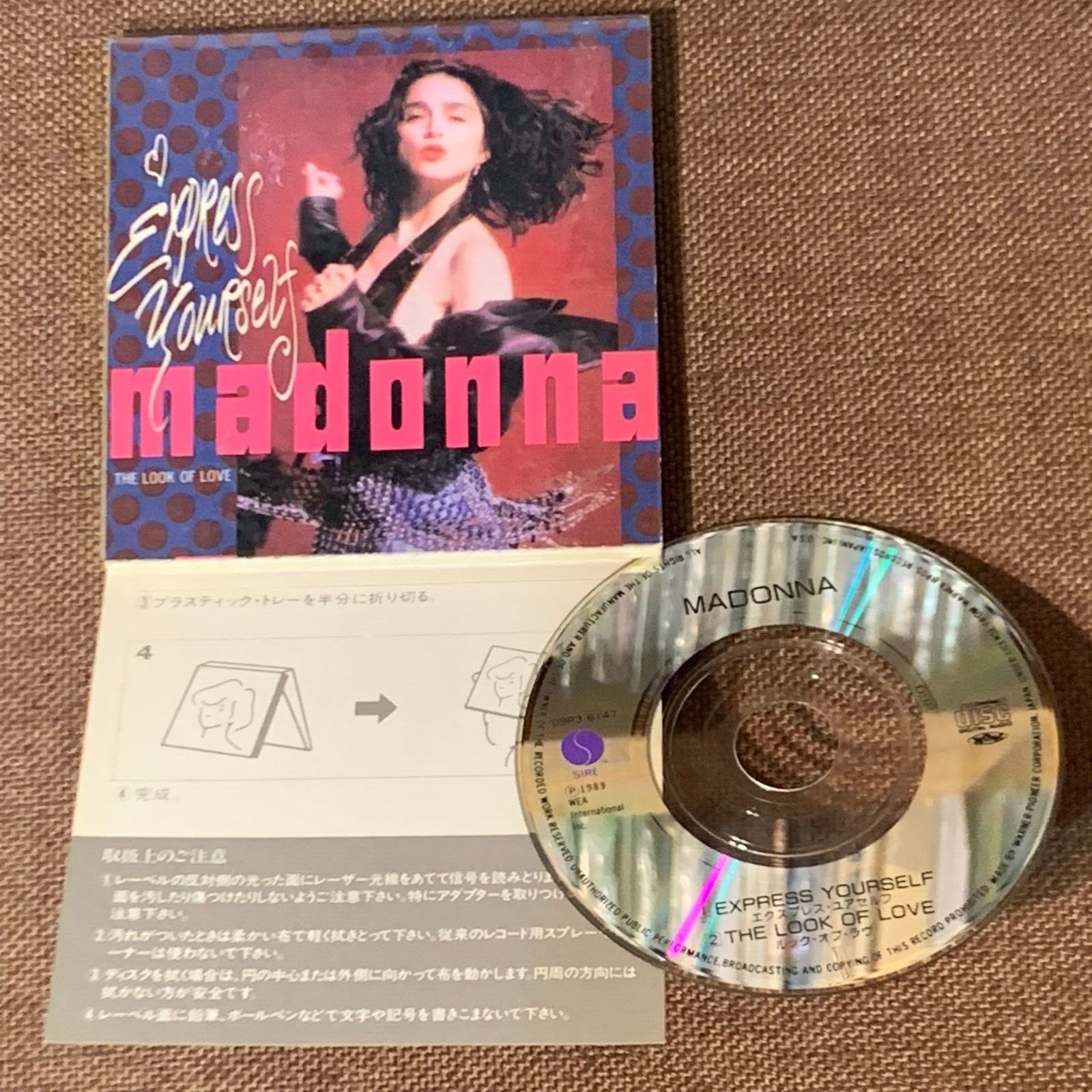 MADONNA Express Yourself JAPAN 3″ CD SINGLE 09P3-6147 Snapped / Torn / Laminated