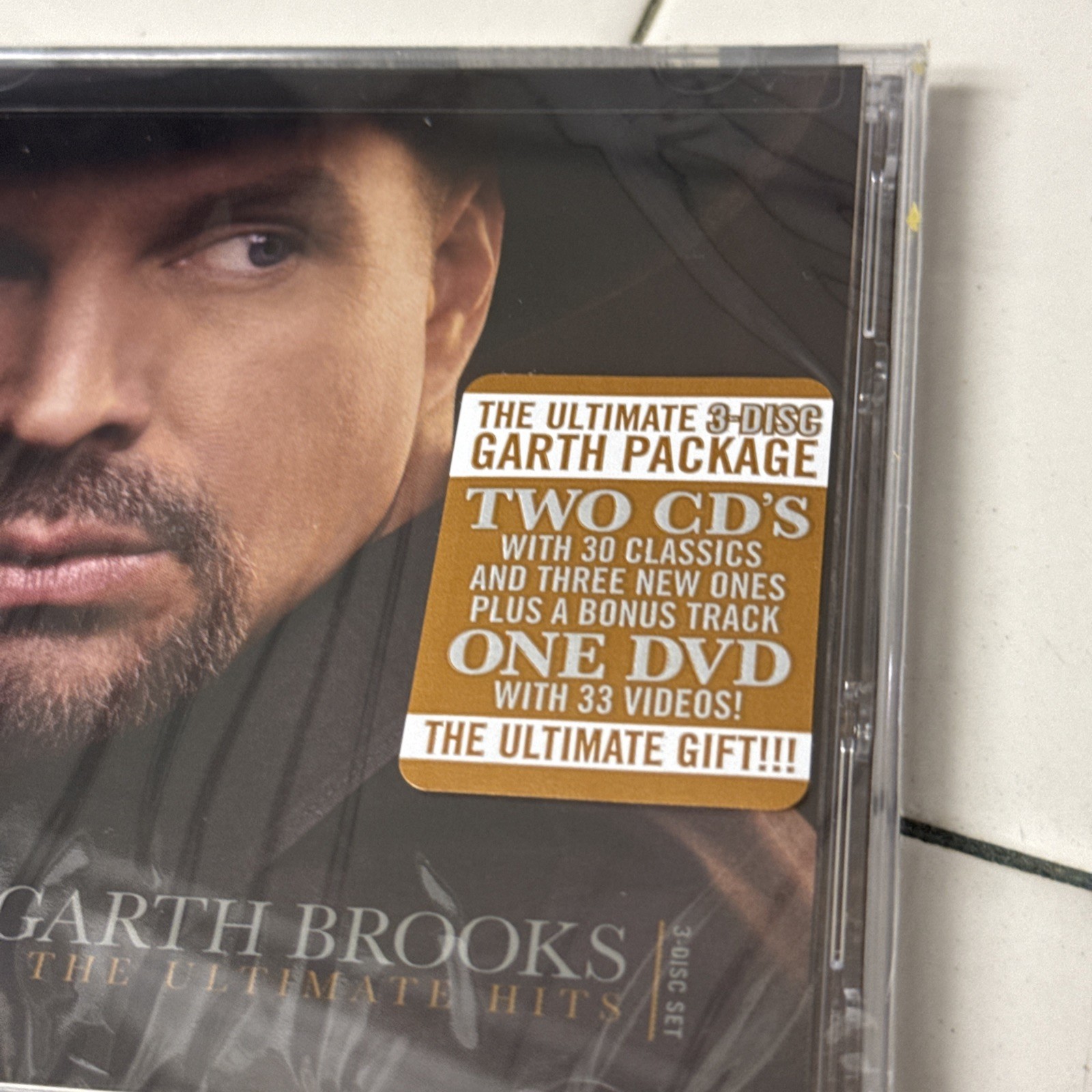 Garth Brooks Hits Friends In Low Places, Two Cds Dvd Country Music Set Rodeo