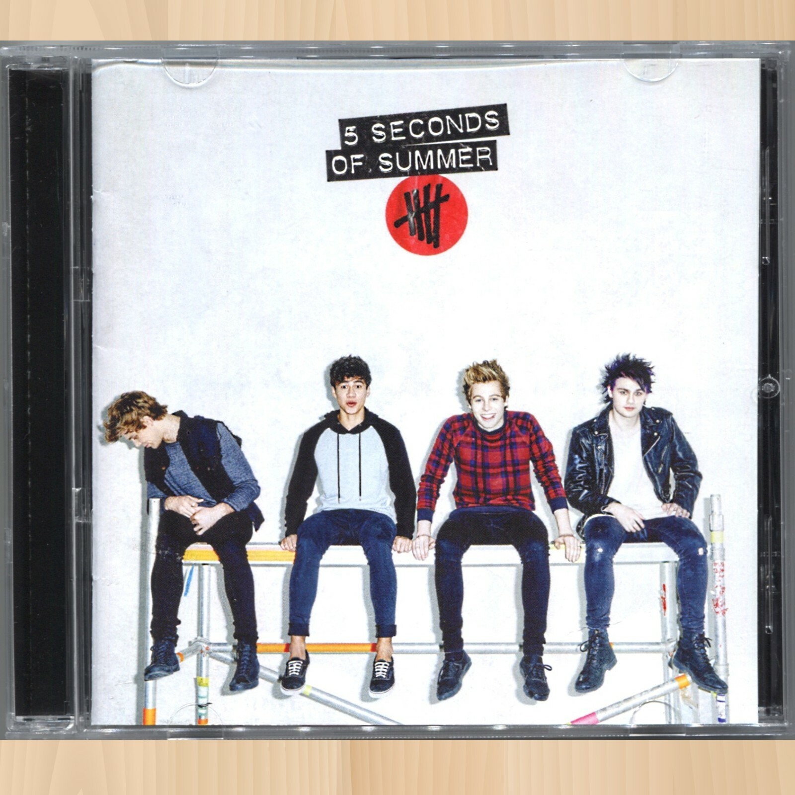 +4 BONUS TRACKS—- 5 SECONDS OF SUMMER Exclusive WHITE Cover Art 5SOS CD 0718