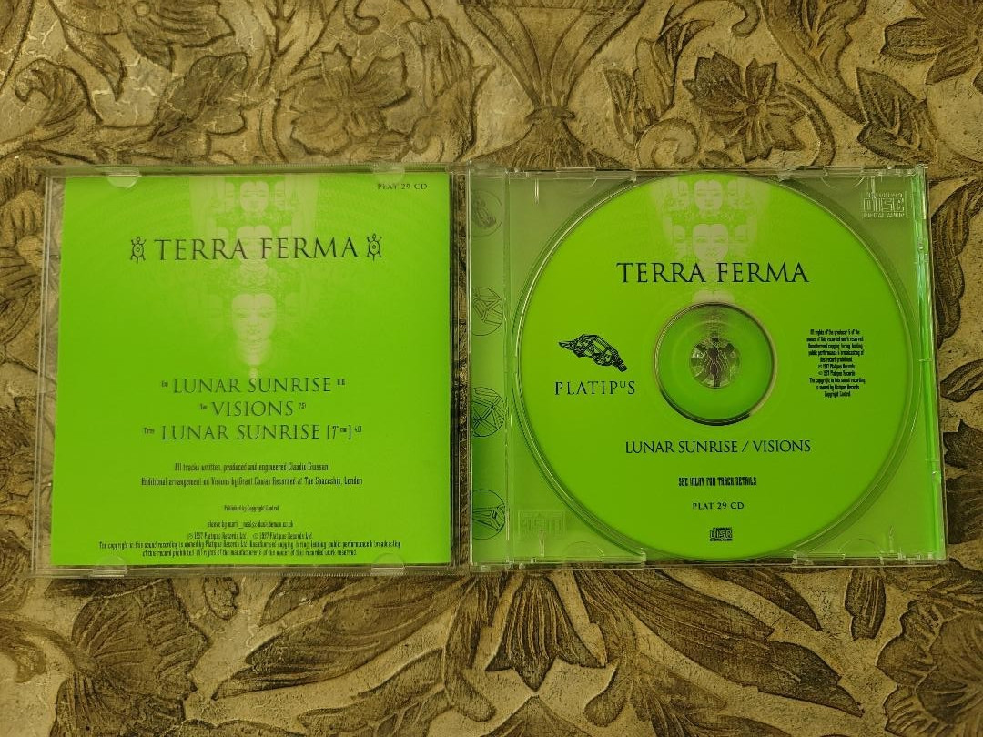 Terra Ferma – Lunar Sunrise (7″ Mix / Original Mix) / Visions (Original Mix) CD