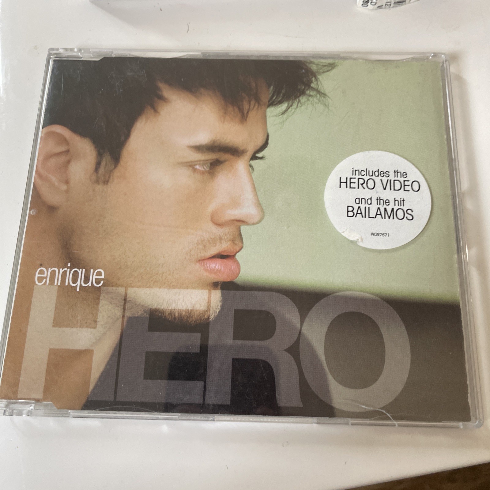Hero by Enrique Iglesias (CD, 2009)