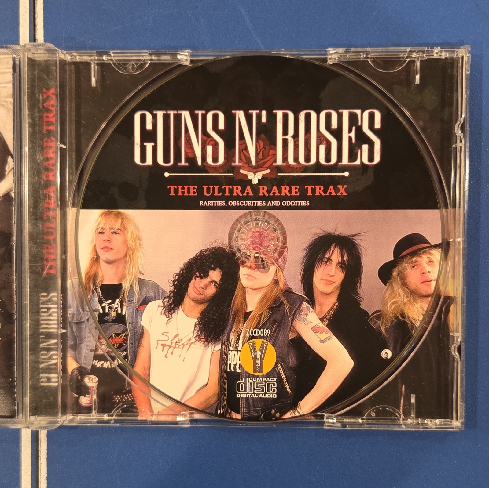 Guns ‘n’ Roses: The Ultra Rare Trax – (CD) 2019 – 18 songs
