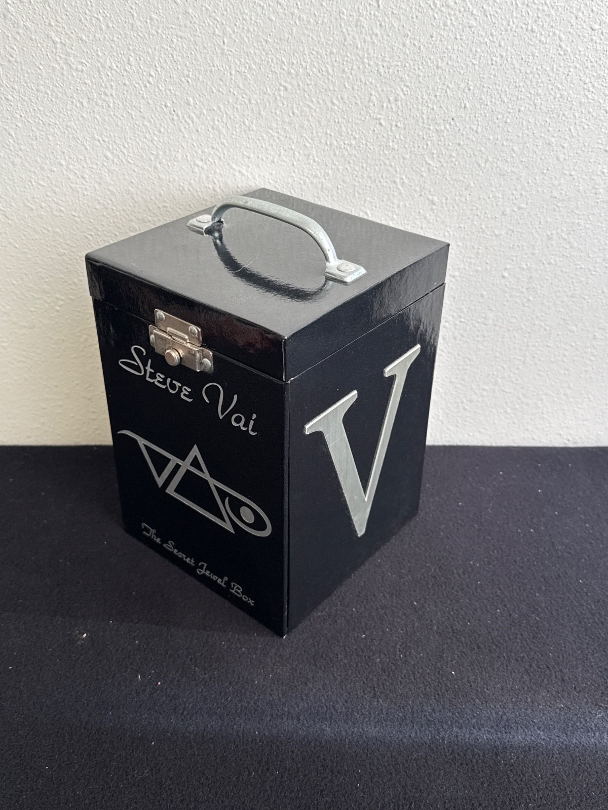 STEVE VAI * THE SECRET JEWEL BOX * CDs & 3 Picks Box Set * CD Bonus Interview